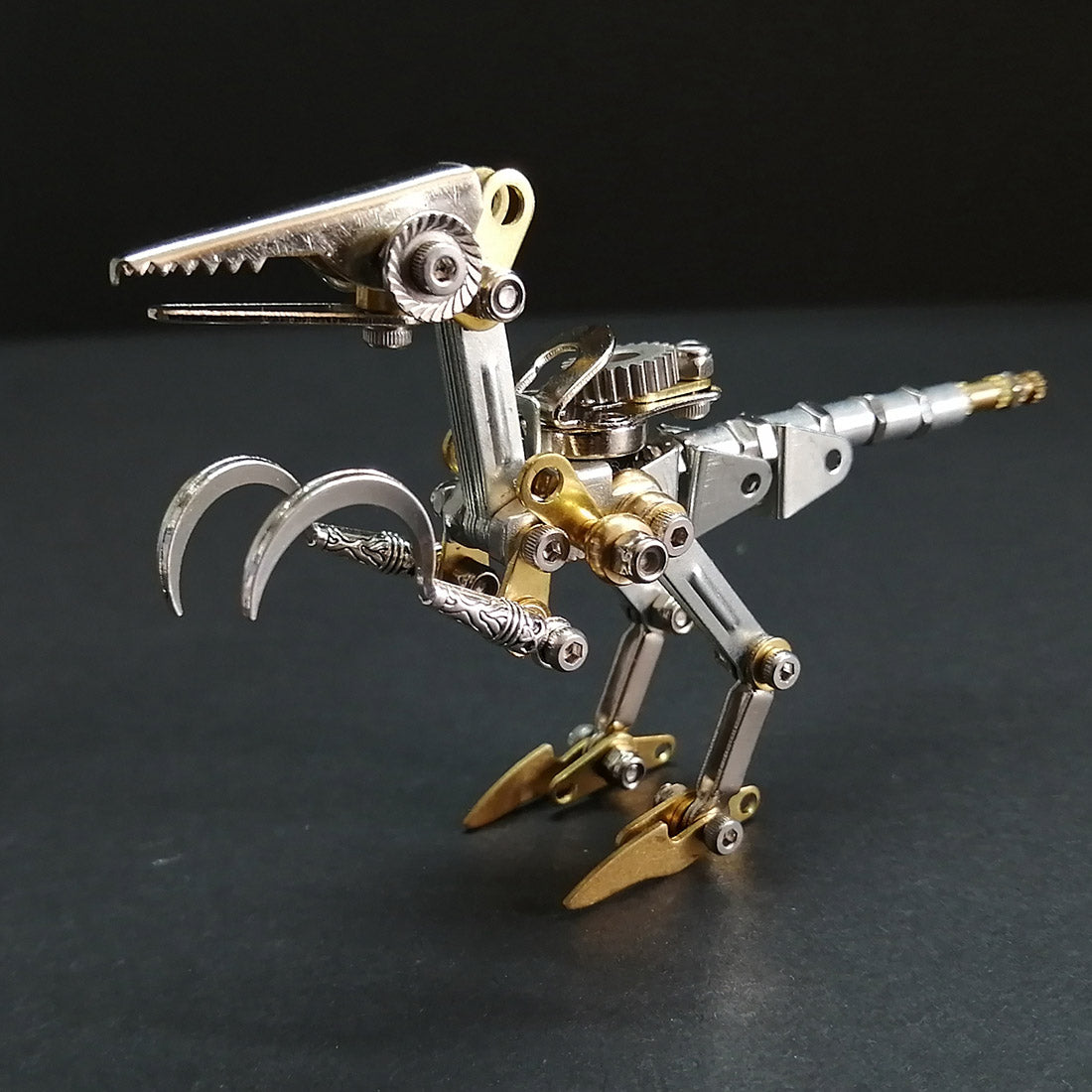 3D Metal Puzzle Therizinosaurus Mechanical Assembly Model 100+PCS | Moyustore 3D Metal Puzzle Therizinosaurus Mechanical Assembly Model 100+PCS | Moyustore