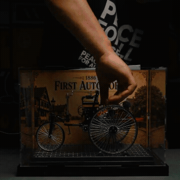 DM229 Clear Acrylic Display Case 3-Sided Dust Cover 32 × 22 × 22 cm