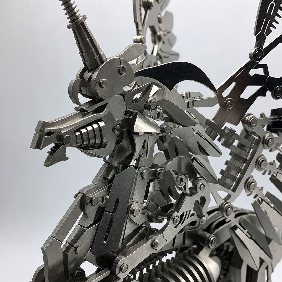 3D Metal Mythical Horse Model Kit DIY Mechanical Assembly Puzzle Creature Sculpture 559PCS