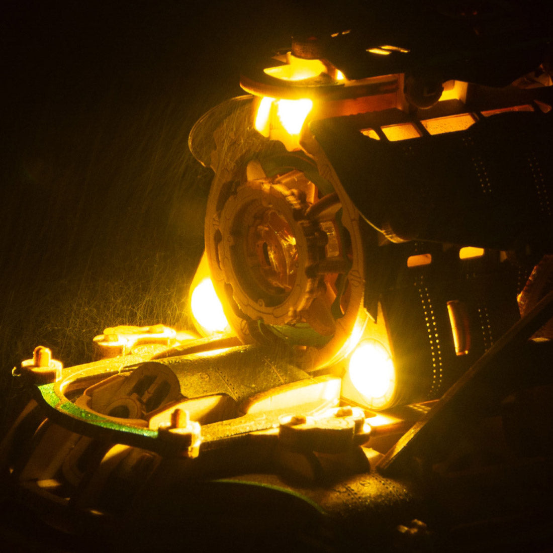 3D Wooden Steampunk Victorian Steam Train Model Building Kit 800+PCS with Led Light