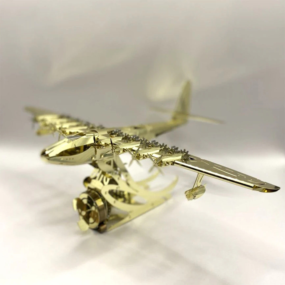 Spuce Goose Model Hughes H-4 Spruce Goose 3D Metal Puzzle Strategic Airlift Flying Boat