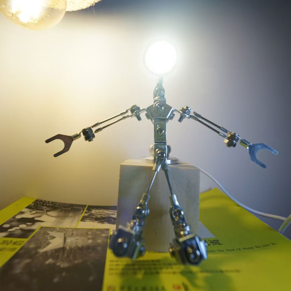 Mini Robot Led Light Mechanical Mini Robot Lamp Model Light Companion 3D Recycled Metal Scu