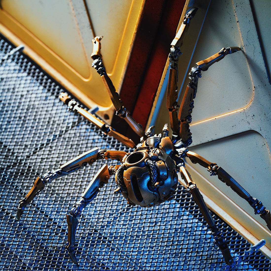 Mechanical Widow Spider Model with Movable Joints High-end Gift for Him