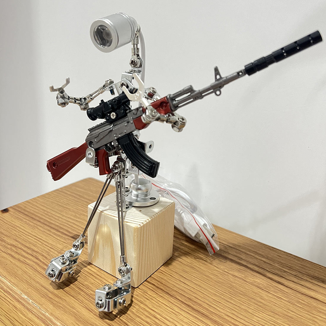 Metal Armored Lamp Man Model