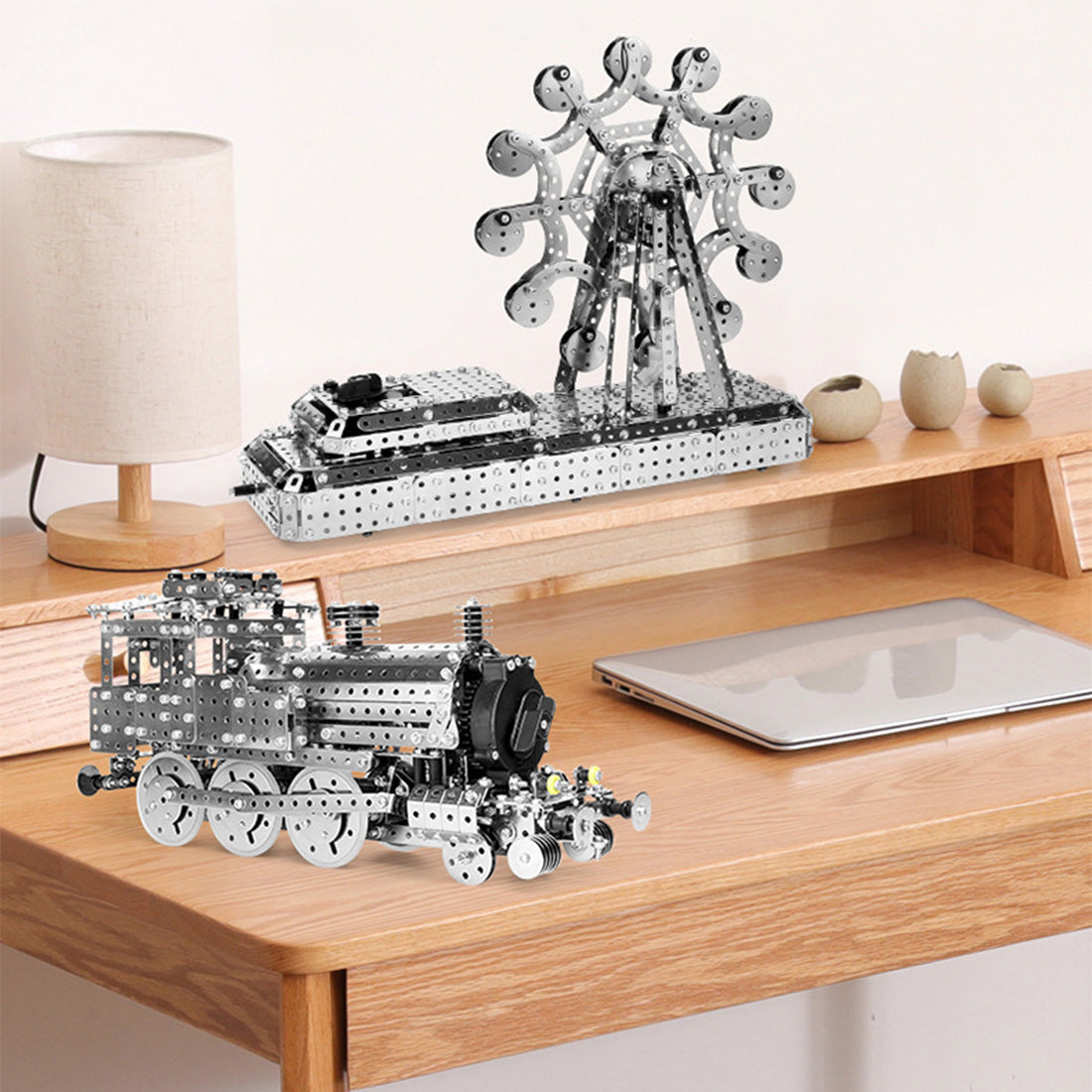 1370PCS+ Metal Clockwork-driven Locomotive DIY Model Toys