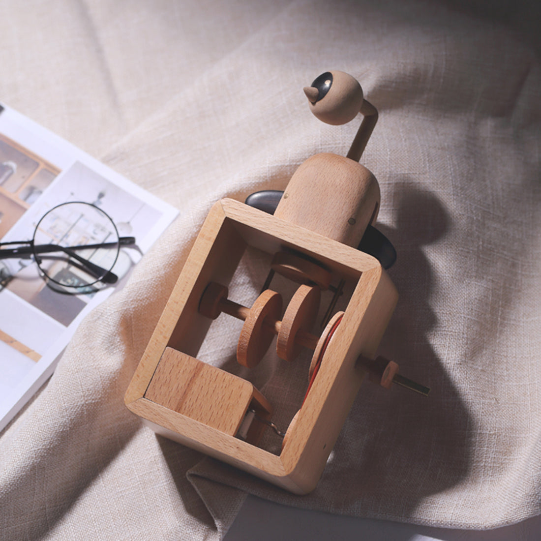 Automata Lover Creative Gift Wooden Music Box Cute Dynamic Birds Hand-cranked Music Box - Beige