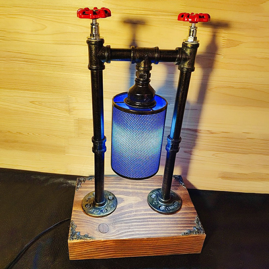 Industrial Style Retro Water Pipe Modified Table Lamp Handmade Metal Desk Lamp