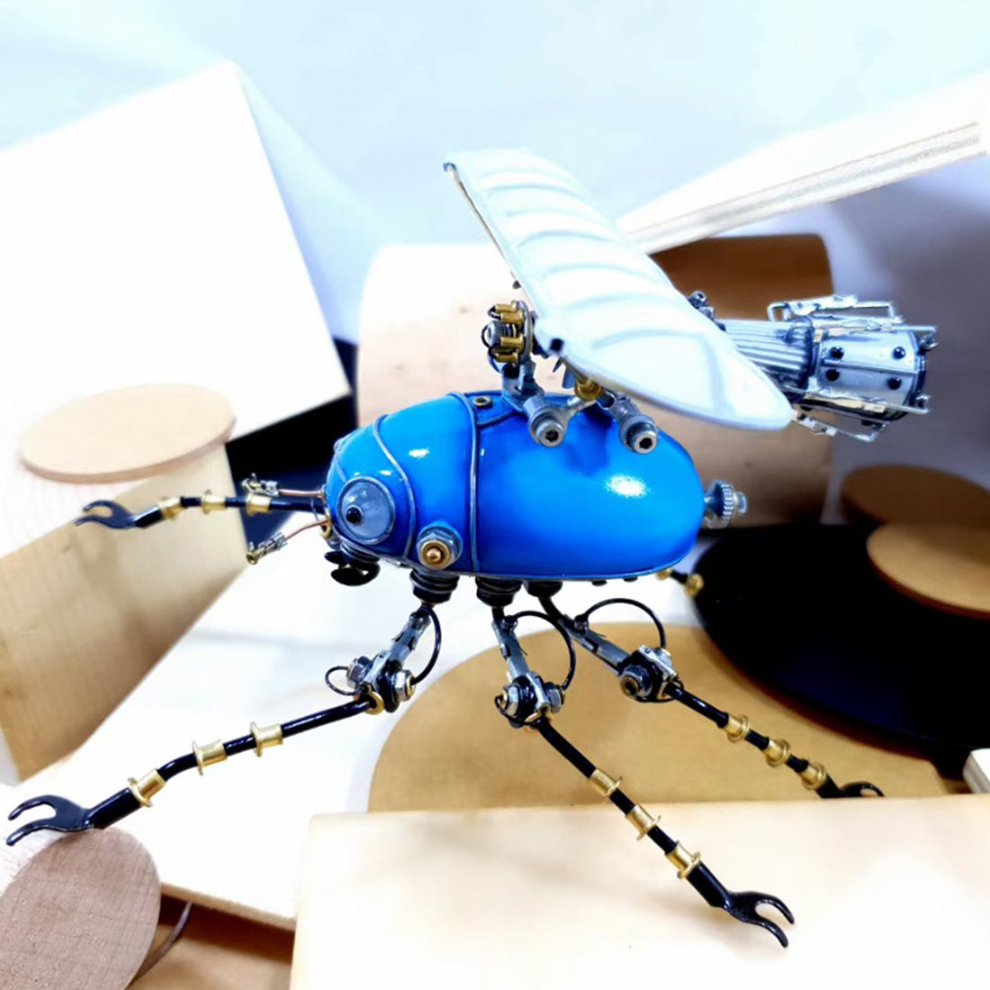 Metal 3D Blue Fixed Wing Scarab Steampunk Sculpture Bug Assembled Mode