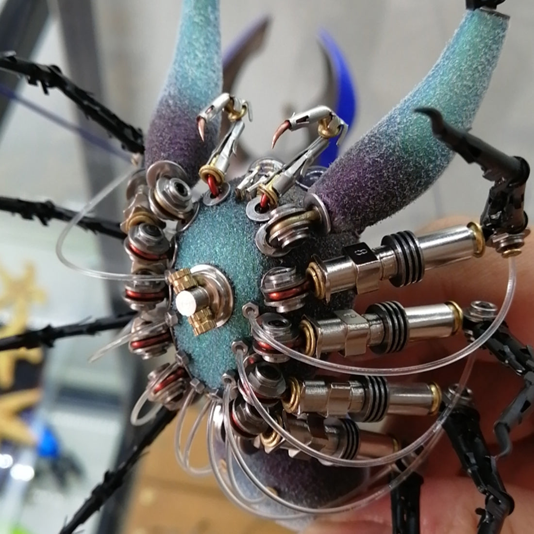 Metal Haplopelma Lividum Spider 3D Steampunk Bug Sculpture Model Kits with Light
