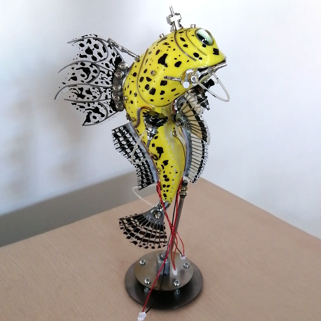 Steampunk  Metal Yellow Fish Sculpture Model Kits 3D Handmade Assembled Art Crafts