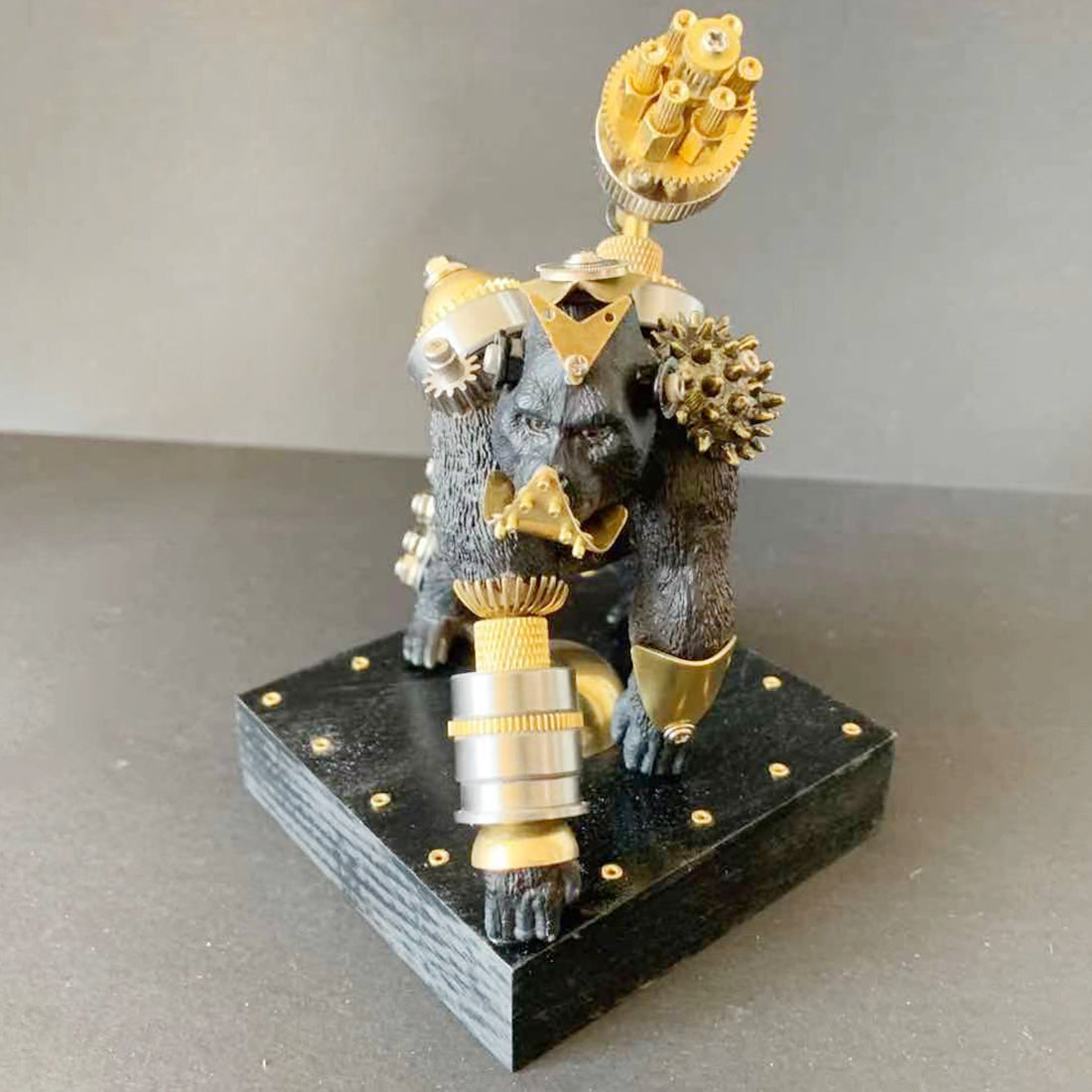 Steampunk Style Metal Orangutan King Animal Model 3D Assembled Crafts